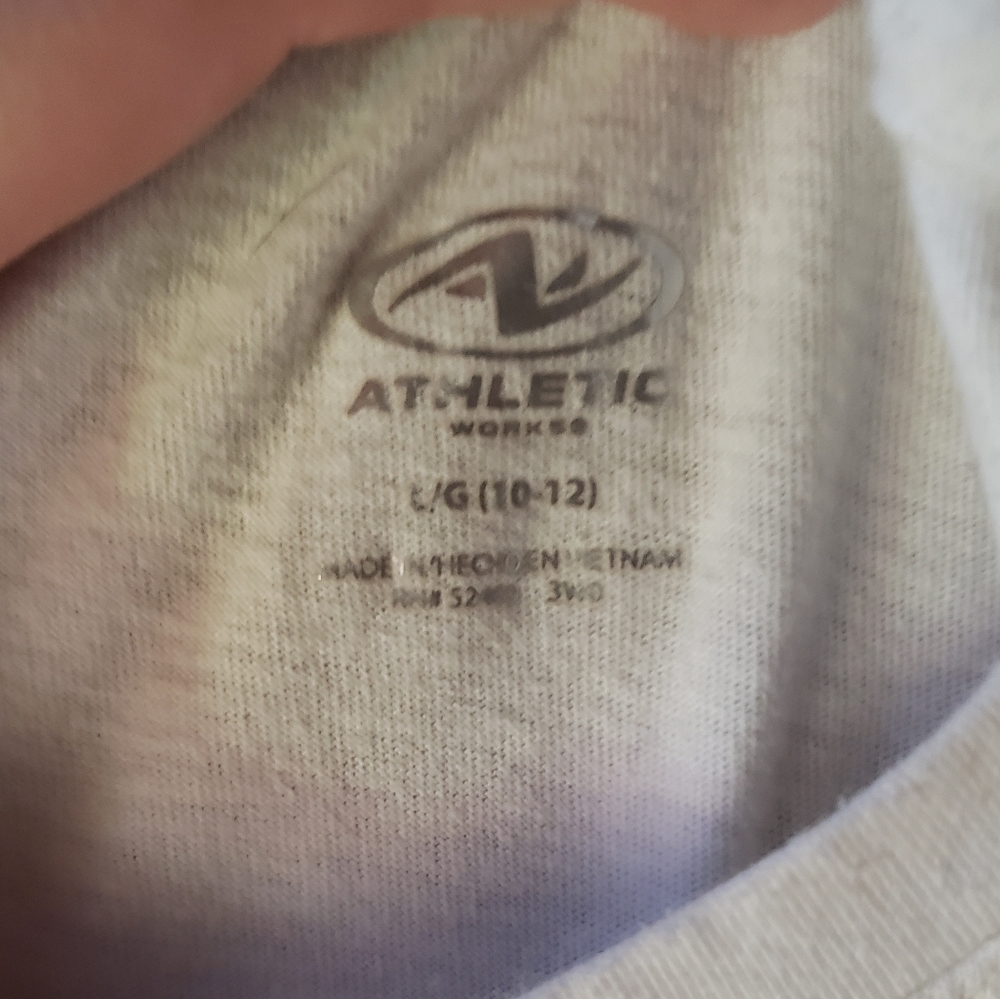 White t-shirt with rainbow print strong